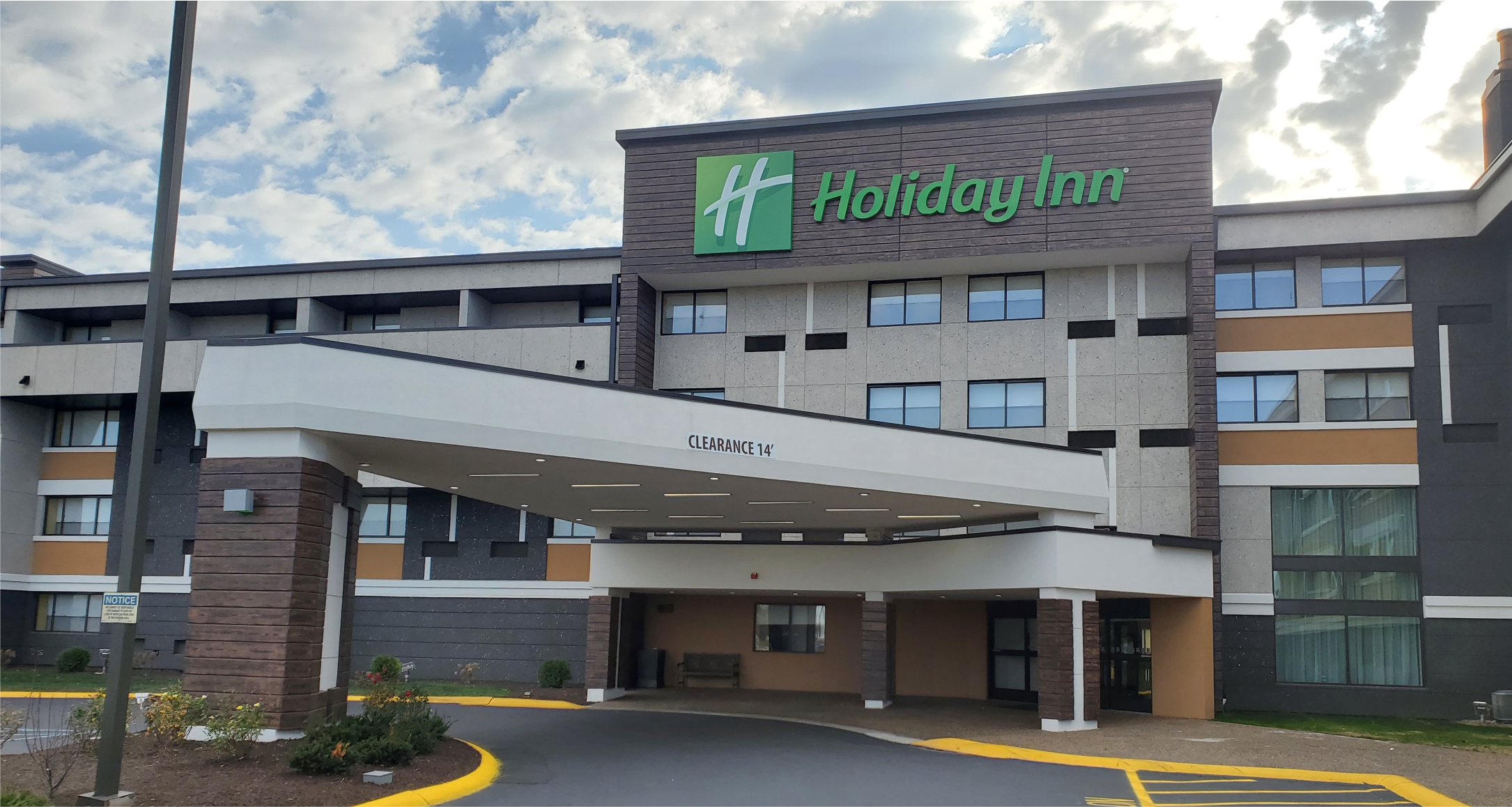 holiday inn exterior new